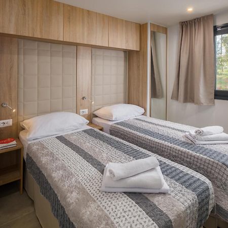 Premium Camping Homes Santa Marina, Lanterna Tar-Vabriga Exterior photo