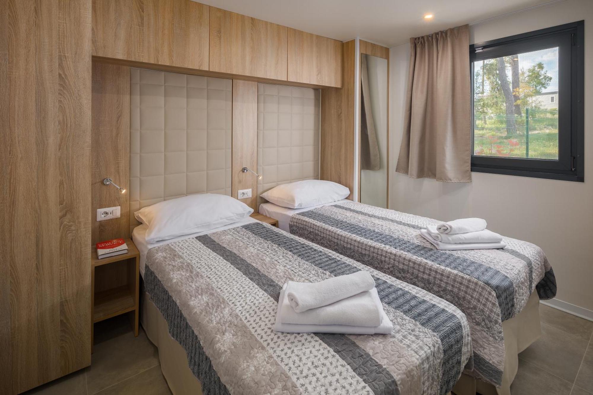 Premium Camping Homes Santa Marina, Lanterna Tar-Vabriga Exterior photo
